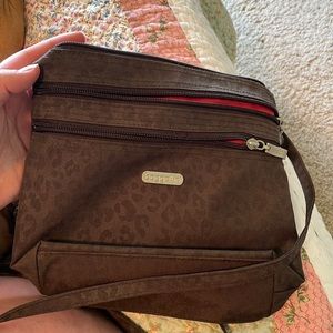 Baggallini crossbody